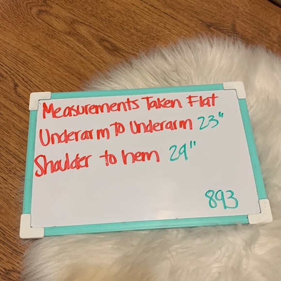 Universal Standard Top - Picture 9 of 10